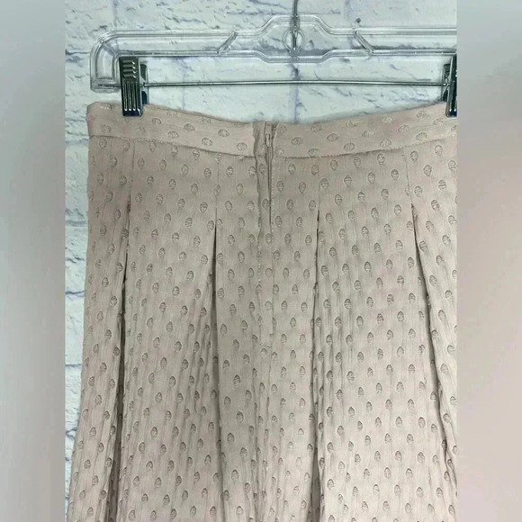 H&M Pleated Jacquard Woven Dot Skirt w/ pockets - Picture 5 of 8